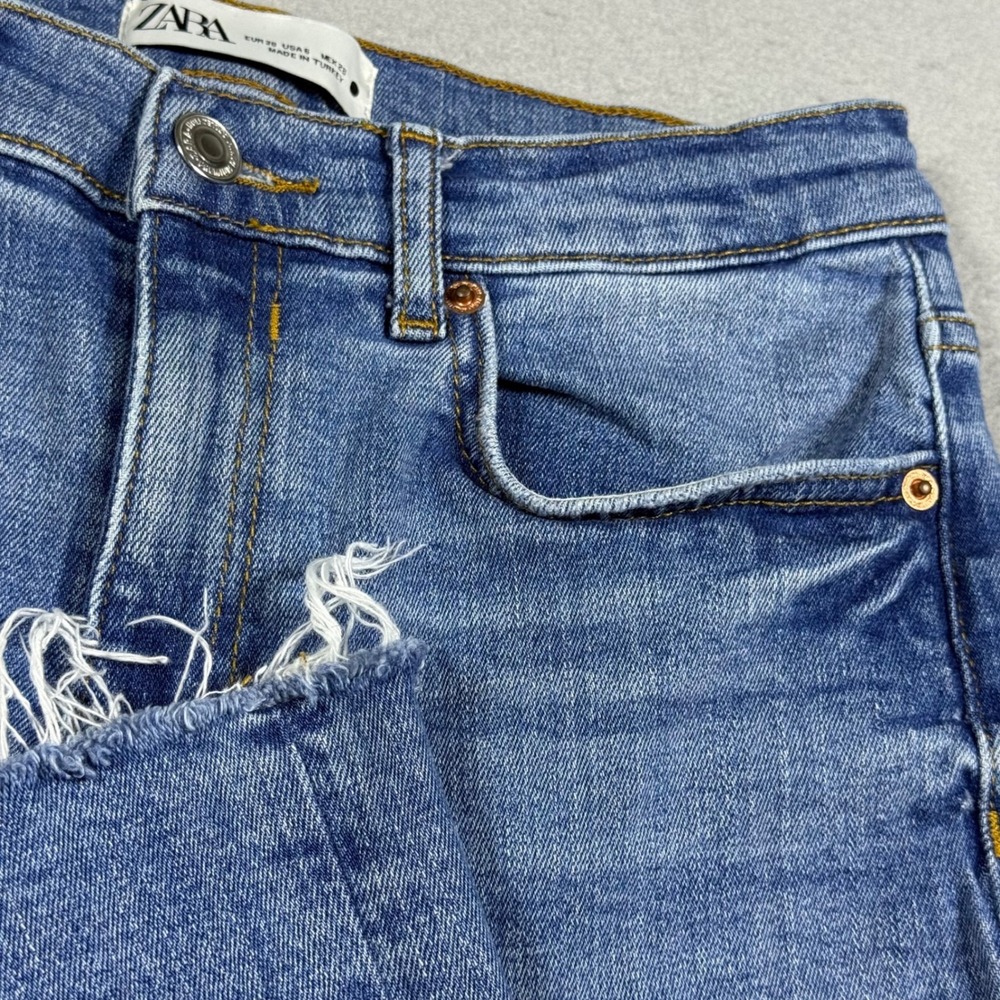 Zara The Bootcut High Rise Raw Hem Jeans Blue Denim Womens Size 6